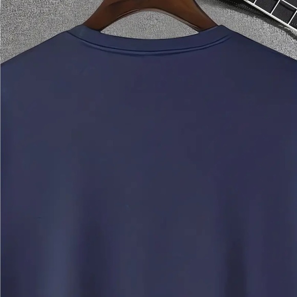 🛑 SOLD 🛑 Land Rover Defender Style Tee 🫶 - Picture 5 of 13